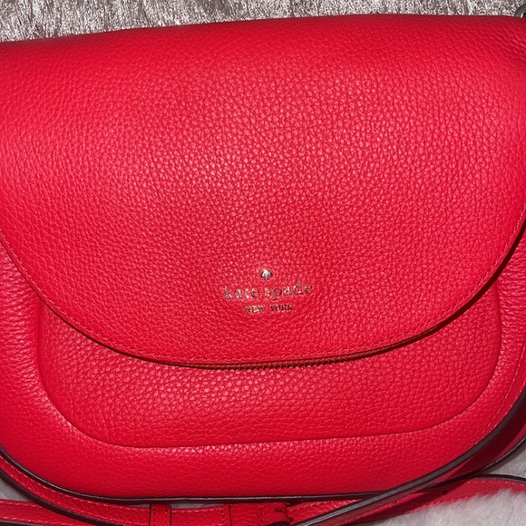 NWT! $379 retail Kate Spade crossbody or shoulder bag ♠️❤️ - Picture 2 of 10